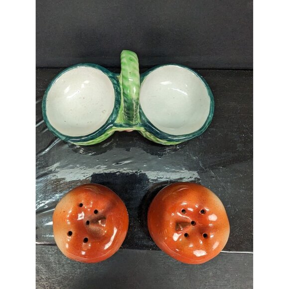 Vintage Three Piece Salt and Pepper Set Red Apples In A Green Basket - Picture 3 of 6